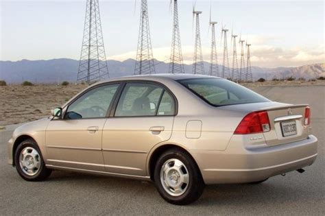 2003-2005 Honda Civic Hybrid: Used Car Review - Autotrader