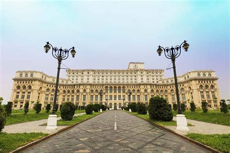 Top-10 Places To See and Best Things To Do in Bucharest