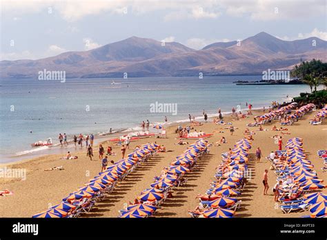 Lanzarote beach activities hi-res stock photography and images - Alamy