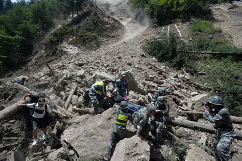 Earthquake strikes Jiuzhaigou, killing 19, Latest World News - The New Paper