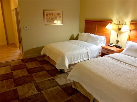 Hampton Inn Garden City Rooms: Pictures & Reviews - Tripadvisor