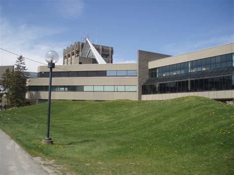 File:Brock University campus.JPG - Wikipedia