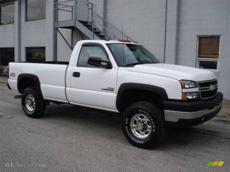 2006 Chevrolet Silverado 2500HD - Information and photos - MOMENTcar