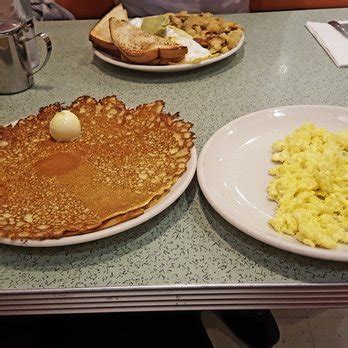 P&G’s Pamela’s Diner - 172 Photos & 213 Reviews - Breakfast & Brunch ...