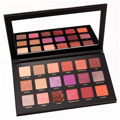 Huda Beauty Desert Dusk Eyeshadow Palette |Amanda's Fashion Outfits