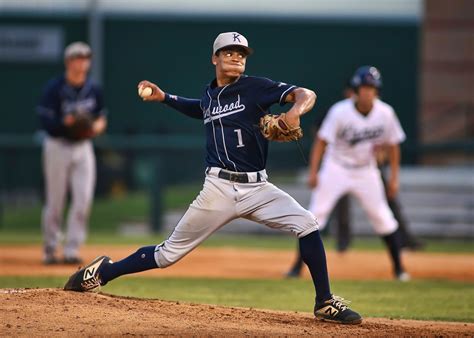 Masyn Winn of Kingwood attacks on the pitcher’s mound - DefenderNetwork.com