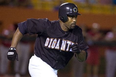 Carlos Delgado visits Mets, says he still wants to play this season - nj.com