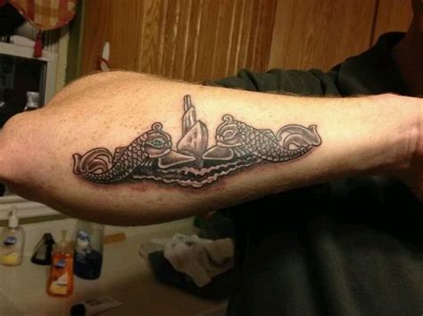 1000+ images about Submarine Dolphin Tats on Pinterest