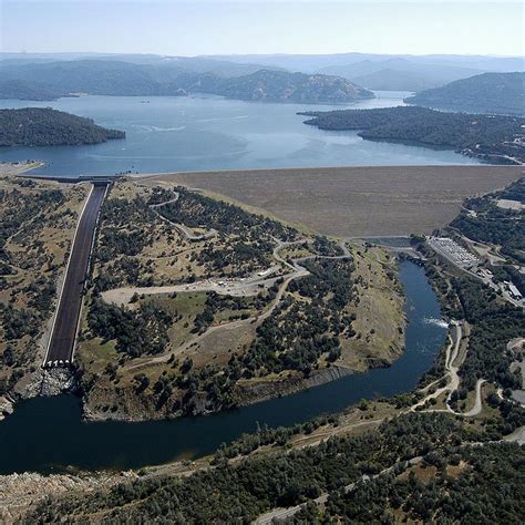 Evacuation Ordered as California’s Oroville Dam Emergency Spillway to Fail – Pontiac Tribune