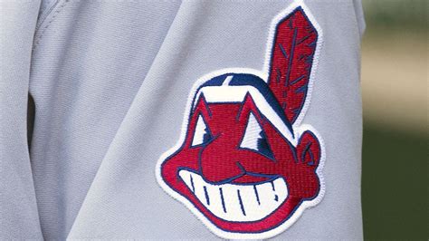 Politician urges Cleveland Indians to change name, mascot