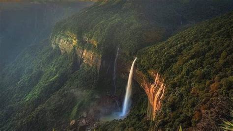 The Majestic Waterfalls of Meghalaya | Meghalaya Tour Cabs | Tourist Car Rental | Guwahati to ...