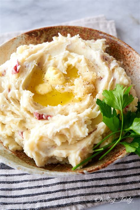 Garlic Mashed Red Potatoes - Craving Tasty