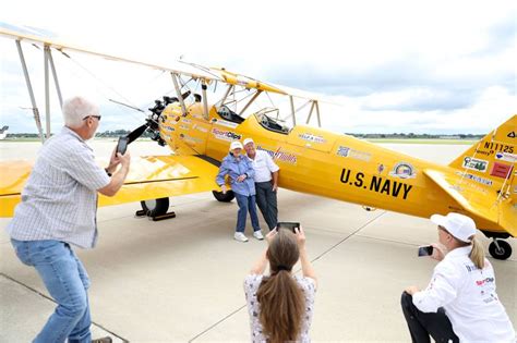 Photos: Dream Flights for veterans at DuPage Airport in West Chicago ...