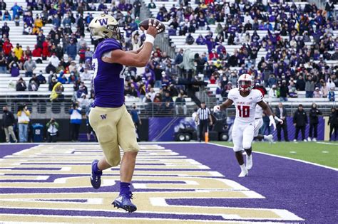 2022 NFL Draft Prospect Profile: TE Cade Otton, Washington - Sports ...