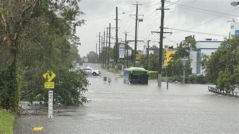 Gold Coast flash flooding danger: Weather alerts and updates on New ...