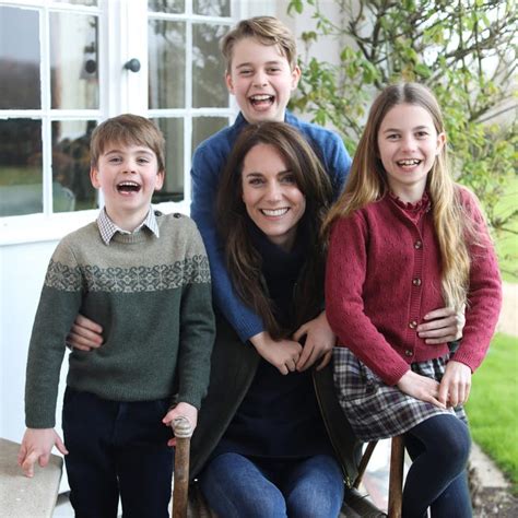 Why Kate Middleton Isn't Wearing Her Wedding and Engagement Rings in ...