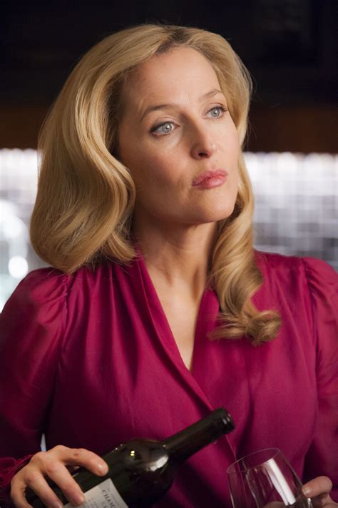 gillian anderson | Gillian anderson, Beautiful women, Women