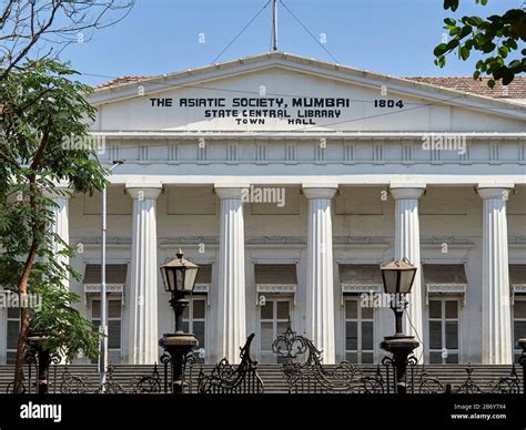 Rbi building mumbai india hi-res stock photography and images - Alamy