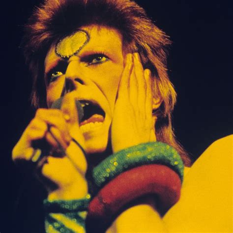 16 of David Bowie’s Best Live Performances You Can Watch Right Now