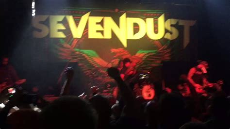 Sevendust "Black"Live - YouTube