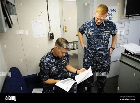 USS Freedom, LCS-1 swaps crew 130806 Stock Photo - Alamy