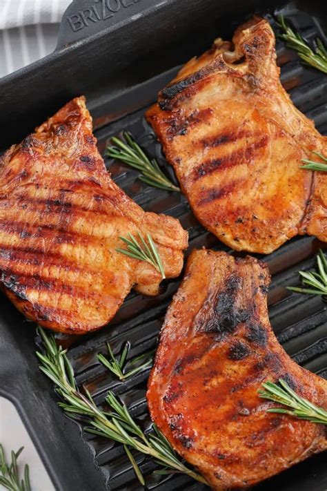 Easy Grilled Pork Chops Recipe - Sweet and Savory Meals