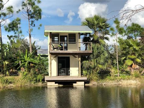 Enjoy Tree Top Glamping In Florida In This Airbnb Rental