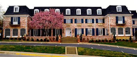 The 10 Best Sorority Houses In America - Fall 2017 - Page 7 - Greekrank