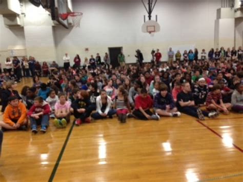 New England Patriots Celebrate Reading at O'Donnell Middle School ...