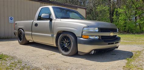 Collin's 2000 Chevrolet Silverado 1500 - Holley My Garage