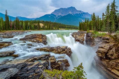 The Beautiful Athabasca Falls in Jasper National Park, Canada [OC ...