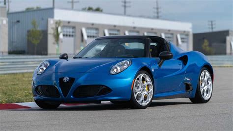 Alfa Romeo 4C Spider News and Reviews | Motor1.com