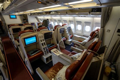 Sri Lankan Airlines A330-200 Business Class Review [2020]