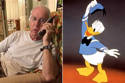 Man Flips The Script On Telemarketers With Donald Duck Voice