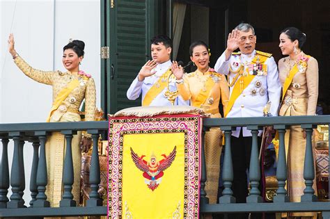 Thailand Silver Medal 2019 King's Vajilalongkorn Rama X Coronation for ...