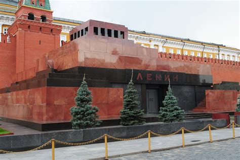 Moscow - Lenin's Tomb, Red Square | Lenin's Mausoleum, Red S… | Flickr