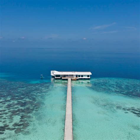 'World's First' Underwater Villa Is Now Open in the Maldives ...