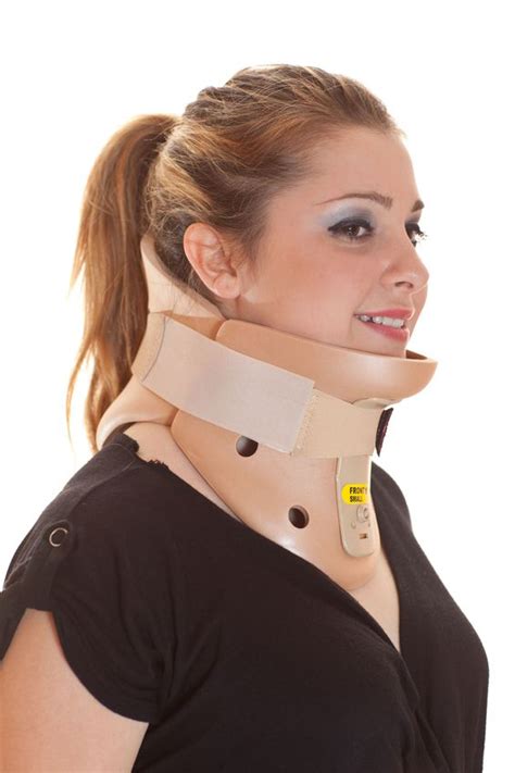 Neck Braces: A Type of Spinal Brace