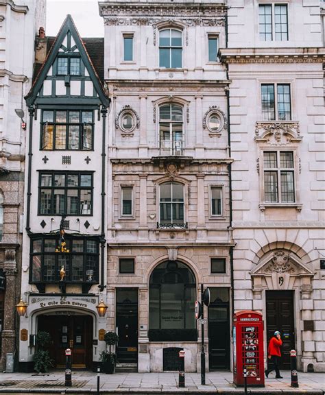 8 Historic Streets In London: Old & Famous Places To Visit