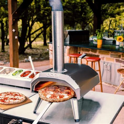 Ooni Pizza Turning Peel - The Outdoor Cook