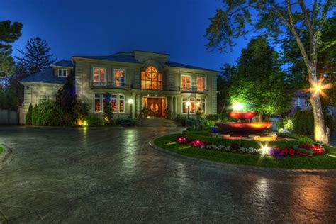 A spectacular estate in Thornhill, Ontario, Canada