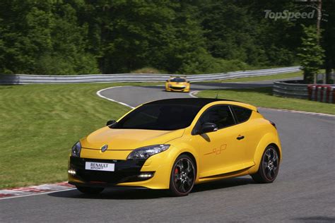 2011 Renault Megane RS 265 Trophy | Top Speed