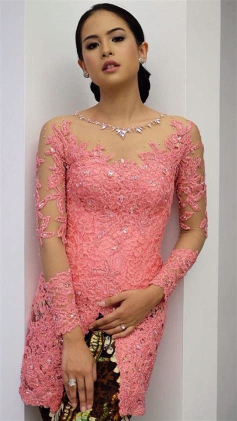 Pin oleh Erniisa .. di myFav KEBAYA DRESS di 2020 | Pakaian wanita ...