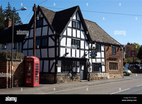 The Kings Arms pub, Prestbury, Gloucestershire, England, UK Stock Photo ...