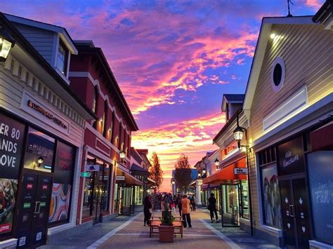 McArthurGlen Designer Outlet Mall in Richmond BC Vancouver Shopping ...