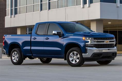 2020 Chevrolet Silverado vs. 2020 GMC Sierra: What's the Difference ...