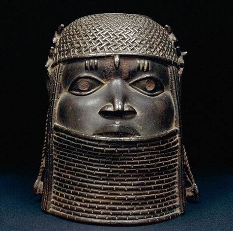 Stolen Artifacts: Oba of Benin disowns ‘impostors’ | Premium Times Nigeria