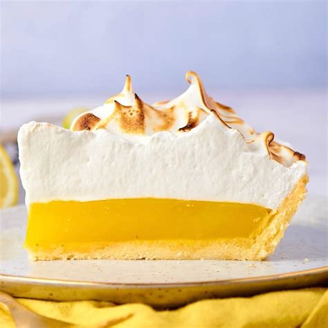 Vegan Lemon Meringue Pie- The BEST lemon pie - The Big Man's World