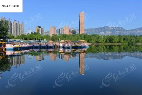 蓝天下的城市风景高清图片下载_红动中国