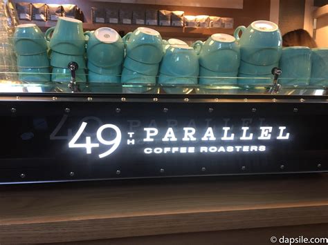 49th Parallel Coffee Roasters & Lucky’s Doughnuts - dapsile